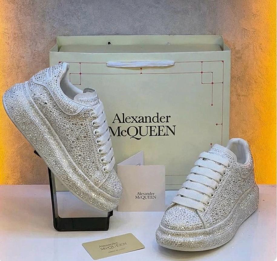 Mcqueen Brillosos - Exclusividad y Elegancia